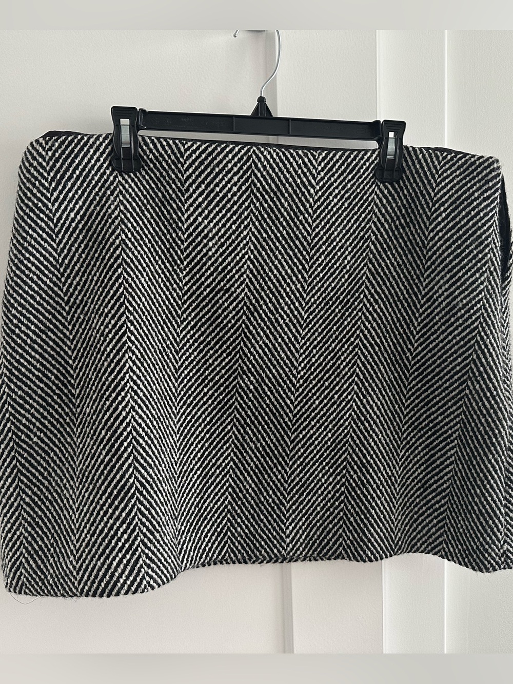 LOFT Black & White Herringbone Mini Skirt